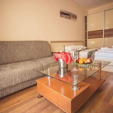 Bahami Apartament Słoneczny Brzeg